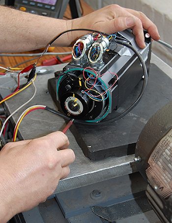 steve fixing a servo2